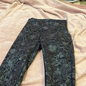 Lululemon floral foil